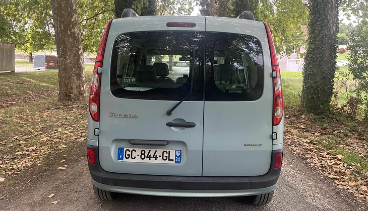 location-RENAULT-Trélissac-roadstr