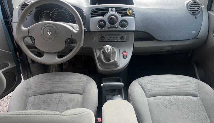 location-RENAULT-Trélissac-roadstr