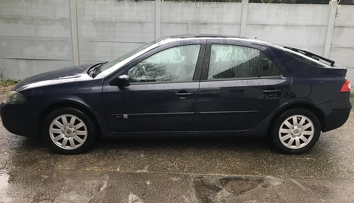 location-RENAULT-Arpajon-roadstr