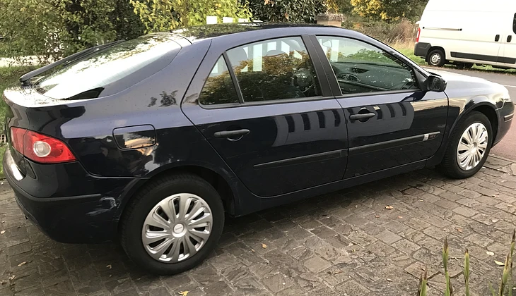 location-RENAULT-Arpajon-roadstr