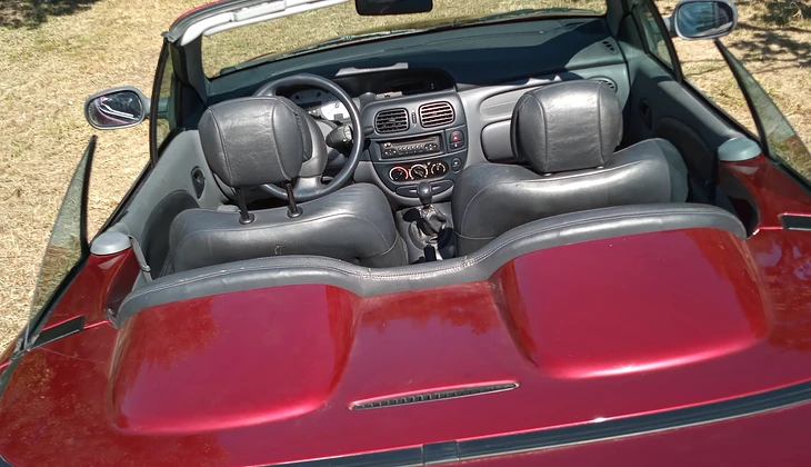 location-RENAULT-Porto-Vecchio-roadstr