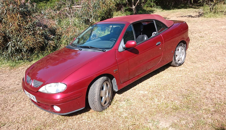 location-RENAULT-Porto-Vecchio-roadstr