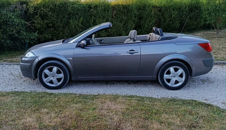 location-RENAULT-Barberey-Saint-Sulpice-roadstr