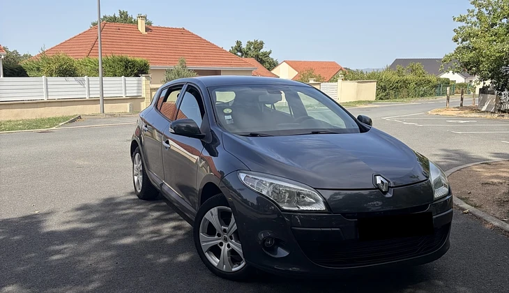 location-RENAULT-Montluçon-roadstr