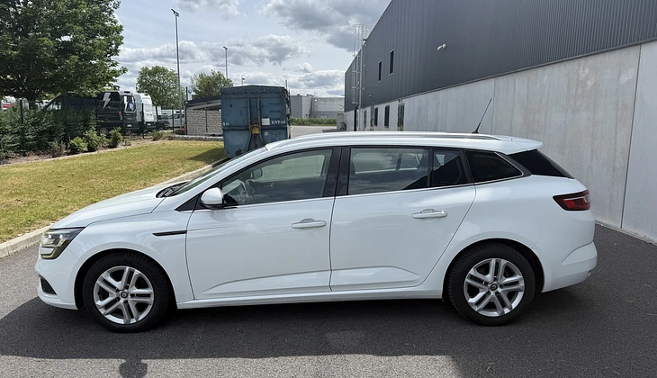 location-RENAULT-Saint-Dizier-roadstr