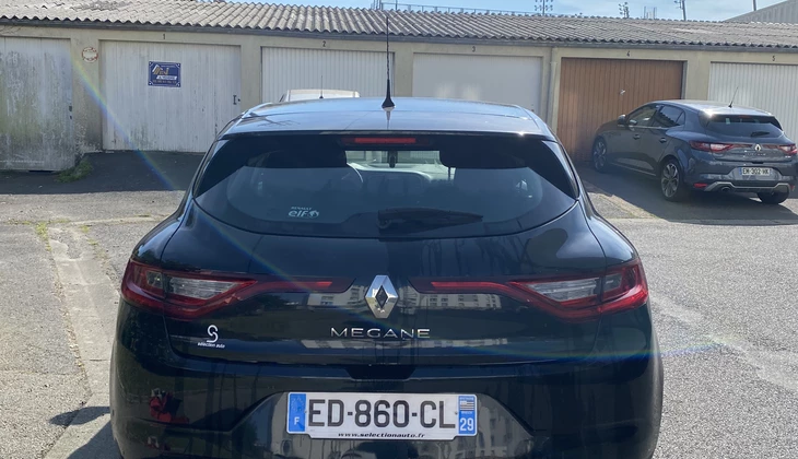 location-RENAULT-Brest-roadstr
