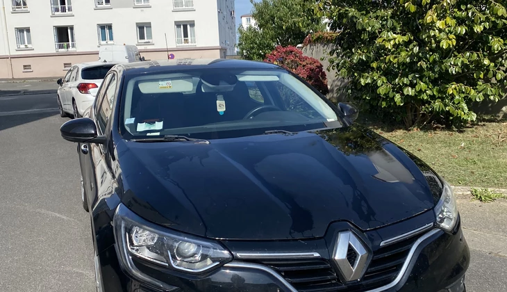 location-RENAULT-Brest-roadstr