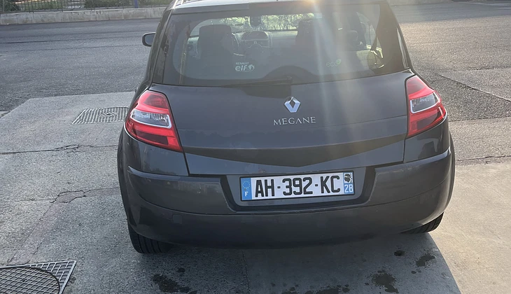 location-RENAULT-Lucciana-roadstr