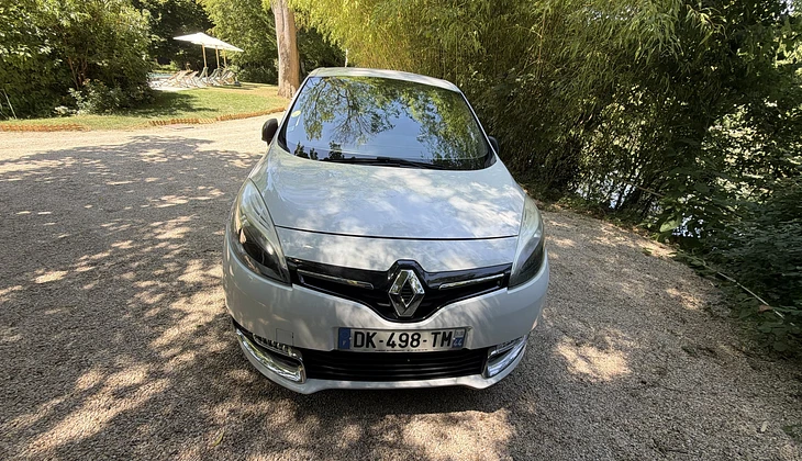 location-RENAULT-Noisy-le-Grand-roadstr