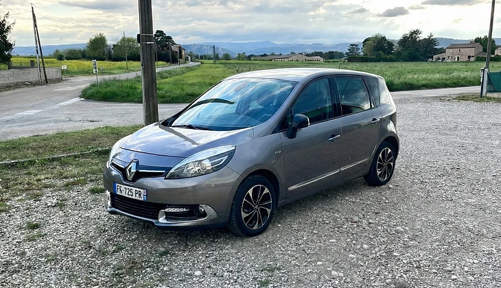 location-RENAULT-Saint-Marcel-lès-Valence-roadstr