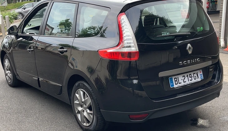 location-RENAULT-Évry-Courcouronnes-roadstr