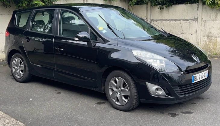 location-RENAULT-Évry-Courcouronnes-roadstr