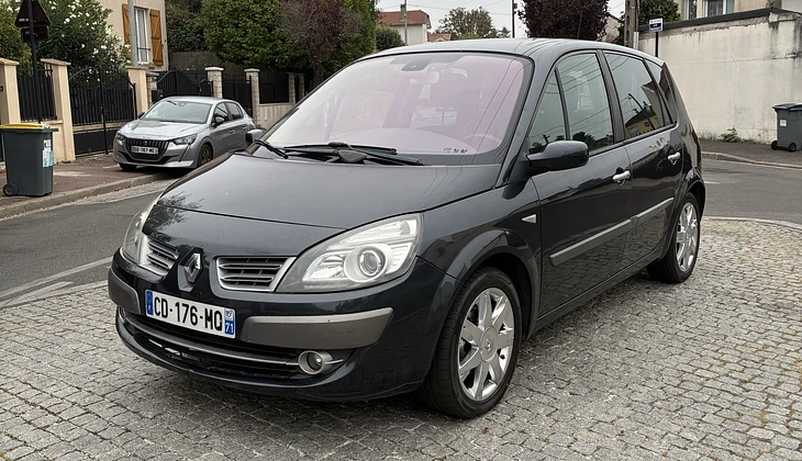 location-RENAULT-Les Pavillons-sous-Bois-roadstr
