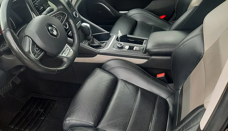 location-BMW-Aurseulles-roadstr