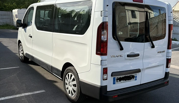 location-RENAULT-Courcelles-lès-Lens-roadstr