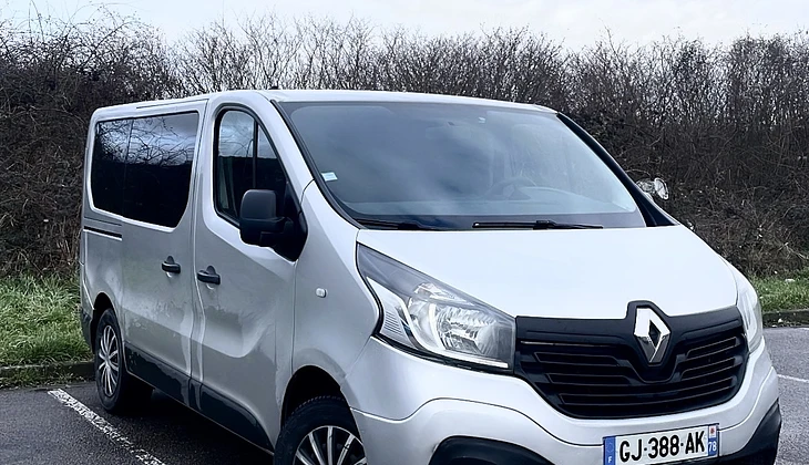 location-RENAULT-Mantes-la-Ville-roadstr