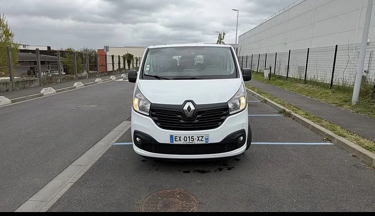 location-RENAULT-Orly-roadstr