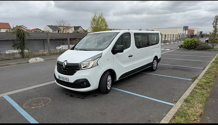 location-RENAULT-Orly-roadstr