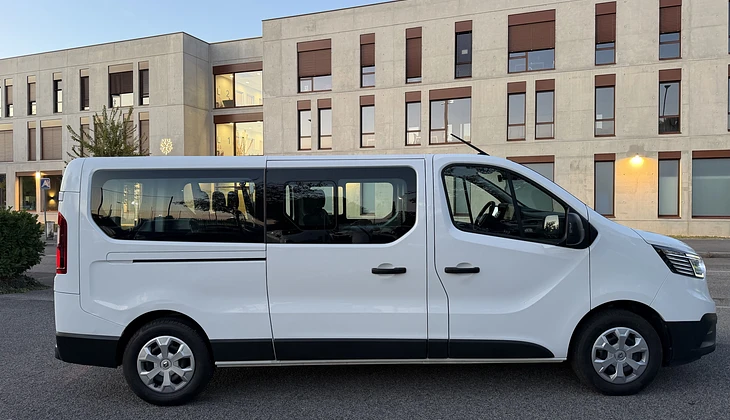 location-RENAULT-Lyon-roadstr