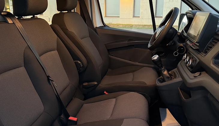 location-RENAULT-Lyon-roadstr