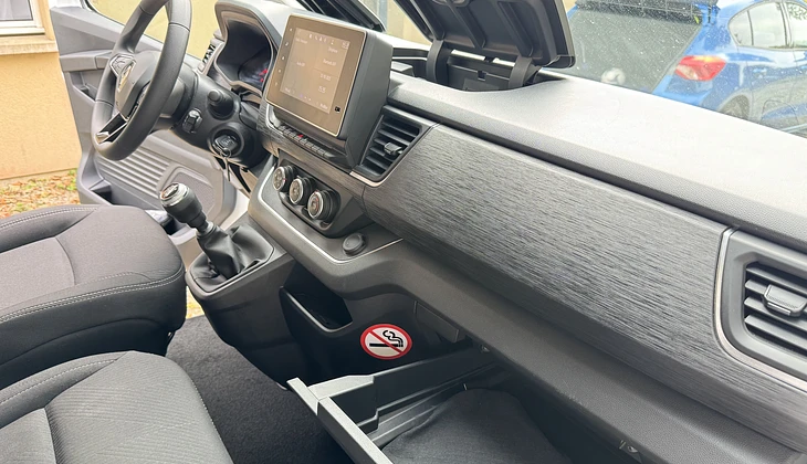 location-RENAULT-Cherbourg-en-Cotentin-roadstr