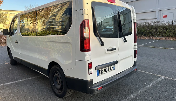 location-RENAULT-Tours-roadstr