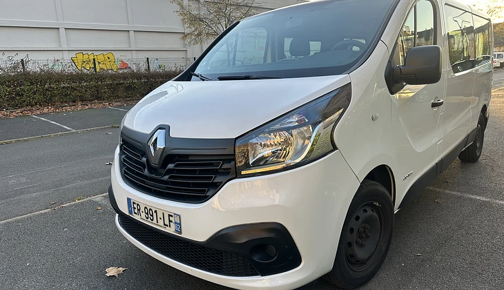 location-RENAULT-Tours-roadstr
