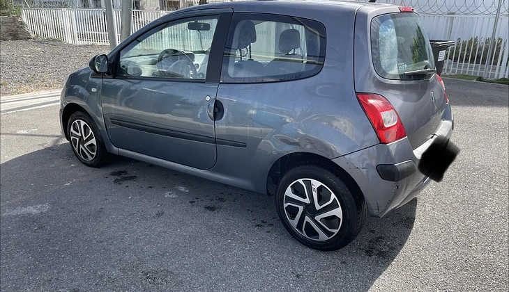 location-RENAULT-La Seyne-sur-Mer-roadstr