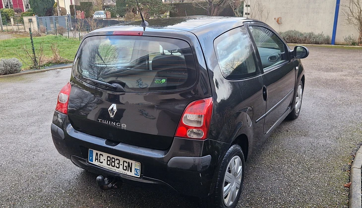 location-RENAULT-Le Thuit de l'Oison-roadstr