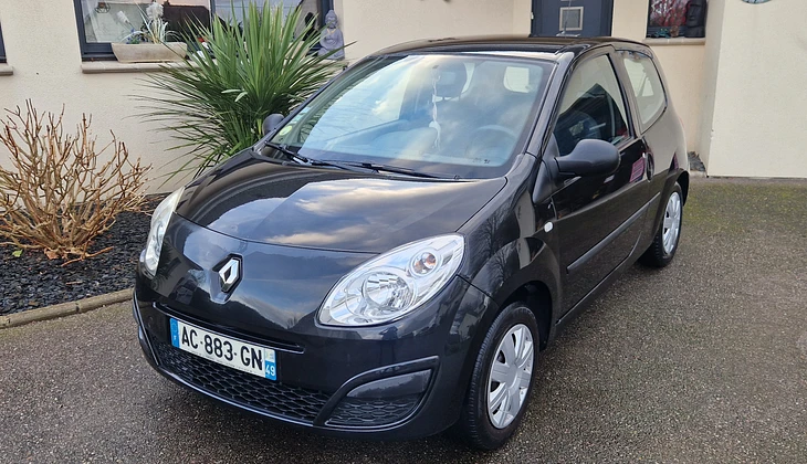 location-RENAULT-Le Thuit de l'Oison-roadstr