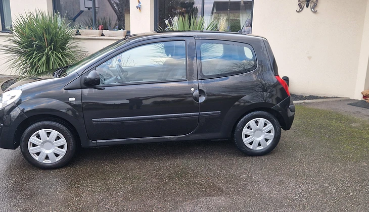 location-RENAULT-Le Thuit de l'Oison-roadstr