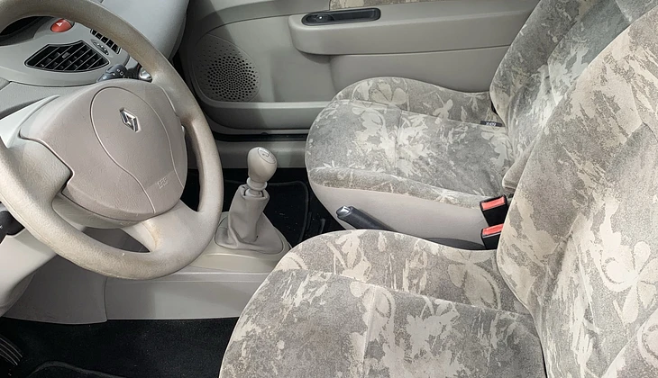 location-RENAULT-Paray-Vieille-Poste-roadstr