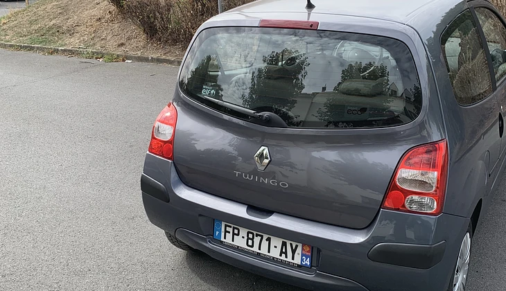 location-RENAULT-Paray-Vieille-Poste-roadstr