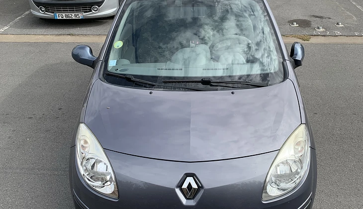 location-RENAULT-Paray-Vieille-Poste-roadstr