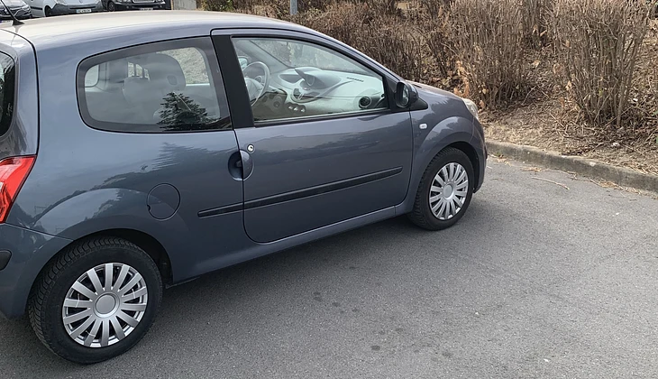 location-RENAULT-Paray-Vieille-Poste-roadstr