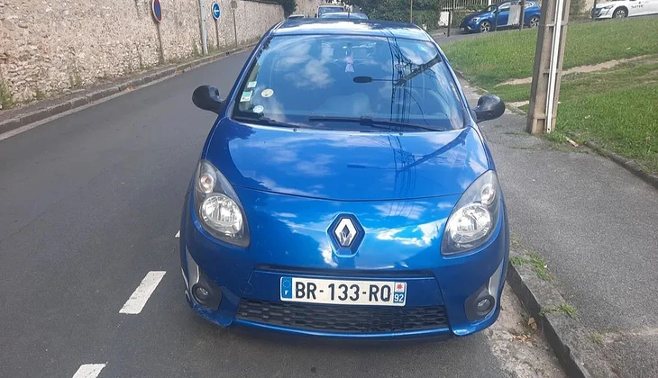 location-RENAULT-Roissy-en-Brie-roadstr