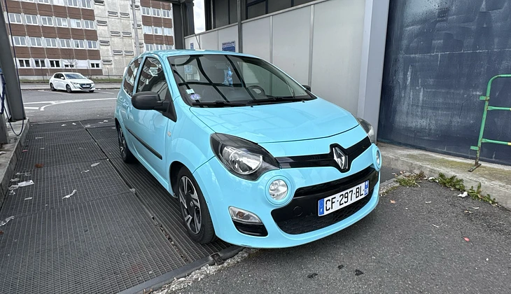 location-RENAULT-Saint-Étienne-roadstr