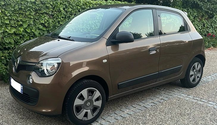 location-RENAULT-Vic-en-Bigorre-roadstr