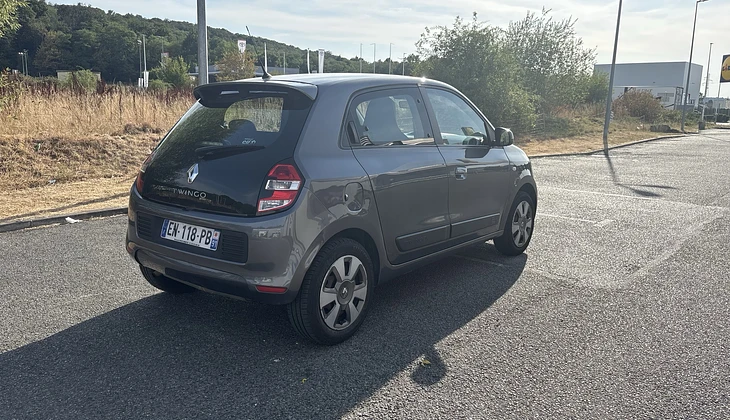 location-RENAULT-Avon-roadstr