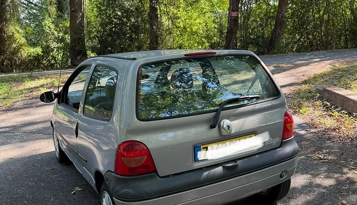location-RENAULT-Biarritz-roadstr
