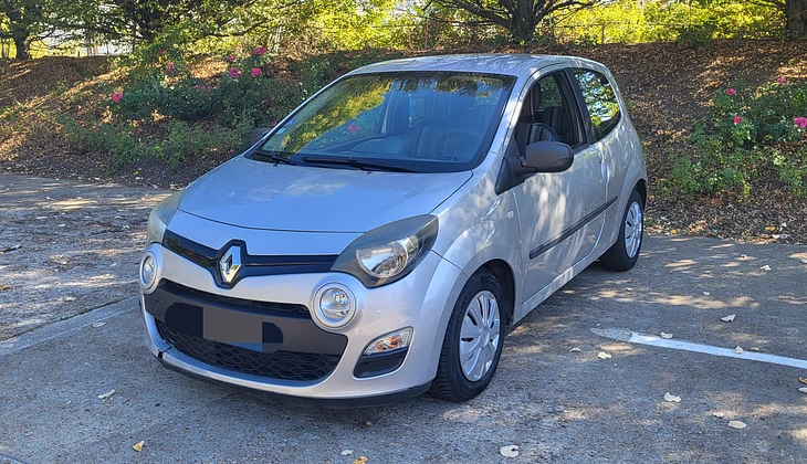 location-RENAULT-Mennecy-roadstr