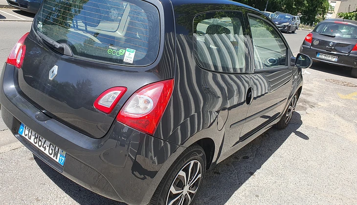 location-RENAULT-Noisy-le-Sec-roadstr