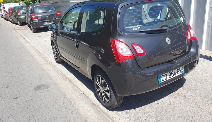 location-RENAULT-Noisy-le-Sec-roadstr