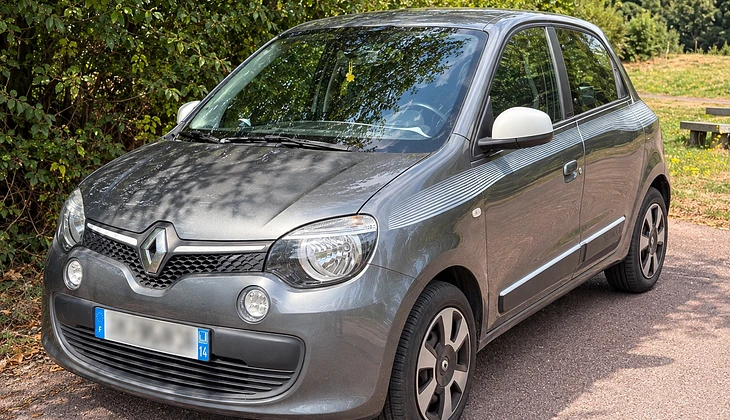 location-RENAULT-Rennes-roadstr