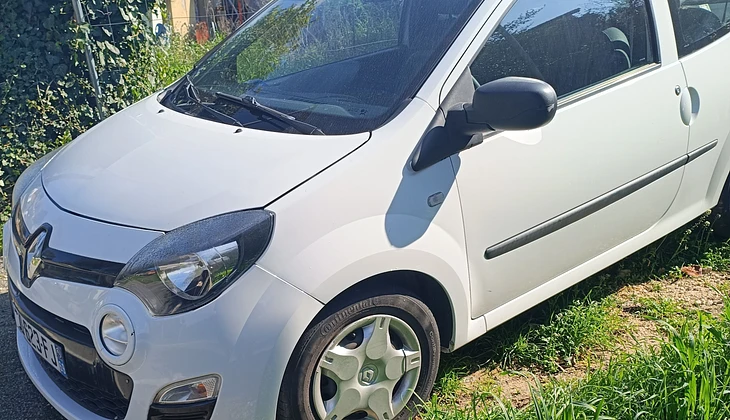 location-RENAULT-Marseille-roadstr