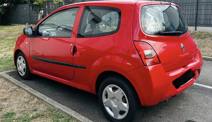 location-RENAULT-Muret-roadstr