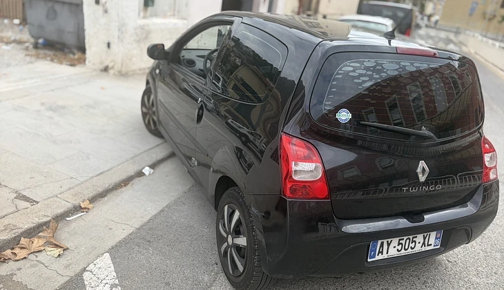 location-RENAULT-Nice-roadstr