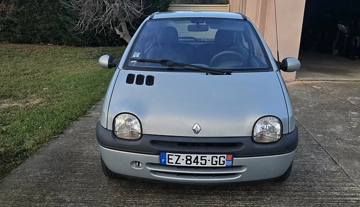 location-RENAULT-Ortaffa-roadstr