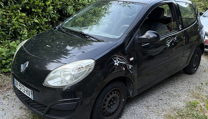 location-RENAULT-Poisy-roadstr