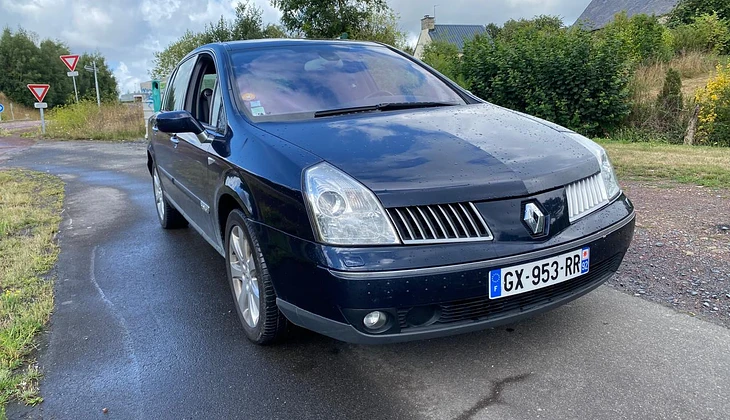 location-RENAULT-Bron-roadstr